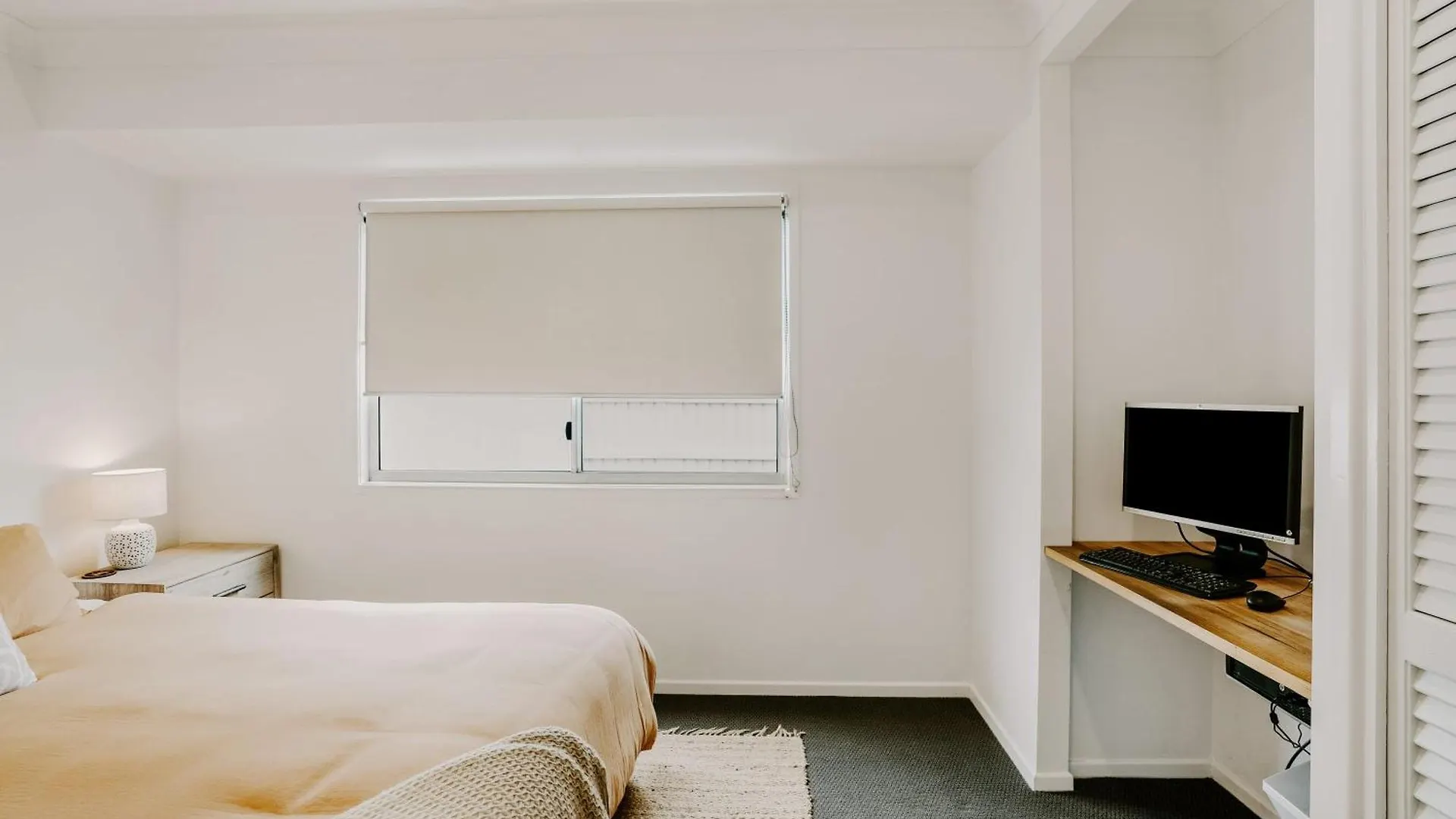 Coastal Chic Poolside Villa- Pet Friendly Mooloolaba