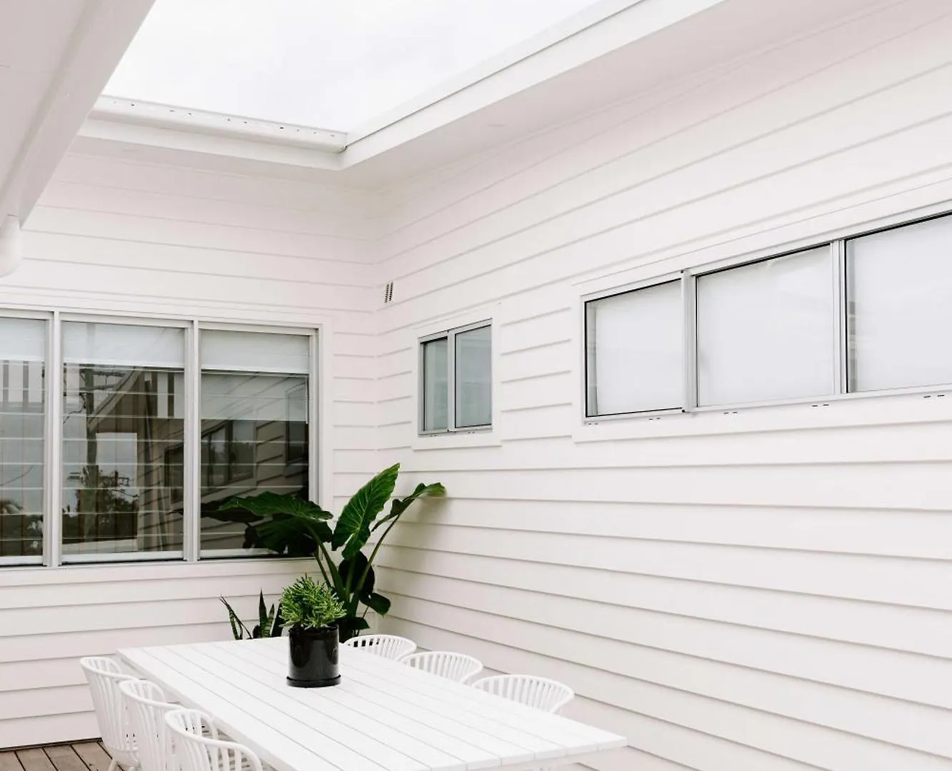 Coastal Chic Poolside Villa- Pet Friendly Mooloolaba 0*,  Australia