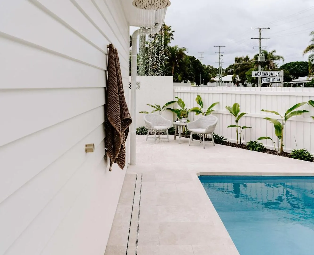 Coastal Chic Poolside Villa- Pet Friendly Mooloolaba Holiday home