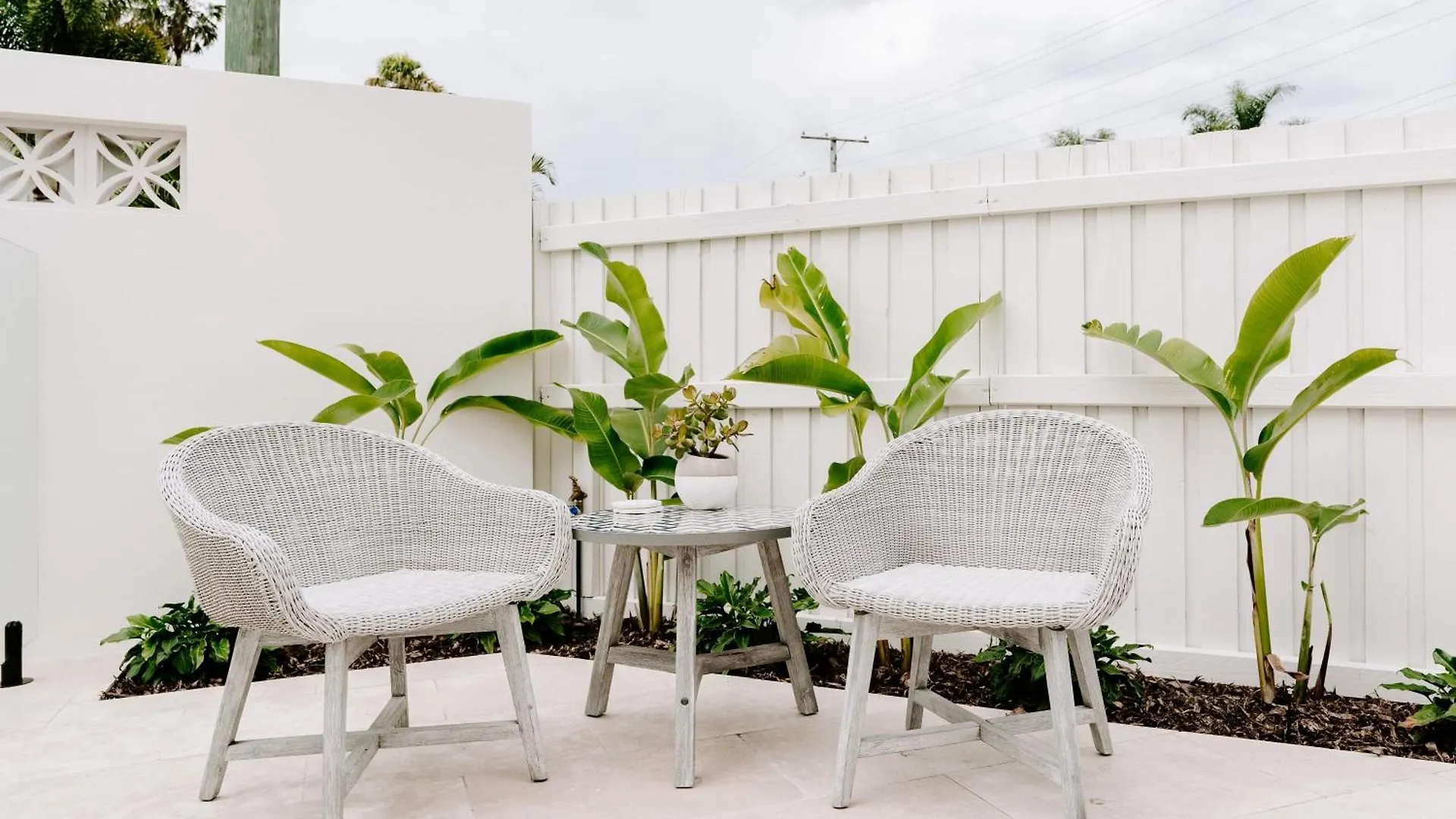 Holiday home Coastal Chic Poolside Villa- Pet Friendly Mooloolaba